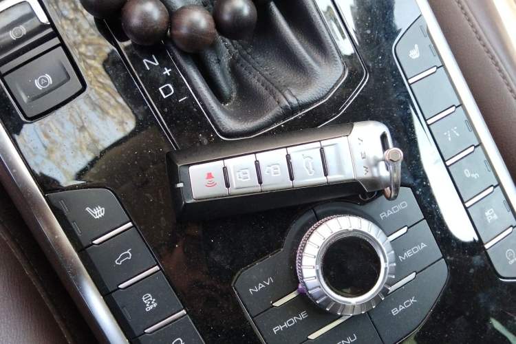 Used Wey VV7 2017 2.0T Flagship Model Vehicle Key