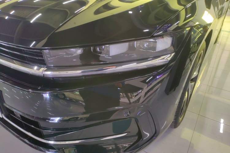 Used Volkswagen Magotan 2024 380TSI DSG Ultimate Edition Left Front Headlight