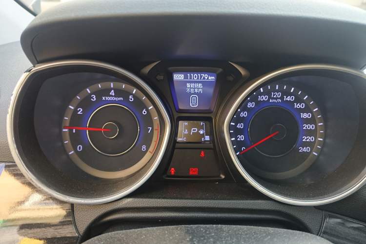 Used Hyundai Elantra (5th Generation / Langdong) 2012 1.6L Automatic Leading Model
