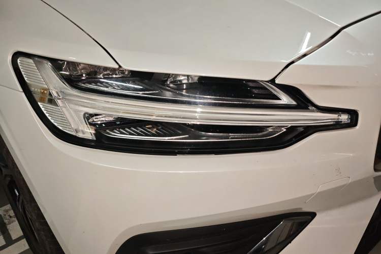 Used Volvo S60 2024 B4 Zhiyi Luxury Edition