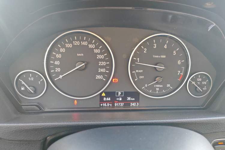 Used BMW 3 Series 2016 320Li Ambition Model
