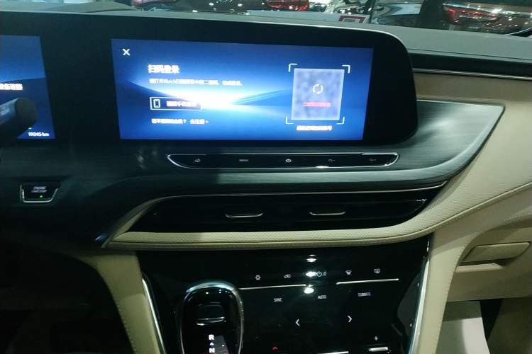 Used Buick GL8 2023 ES Lu Zun Deluxe Model
