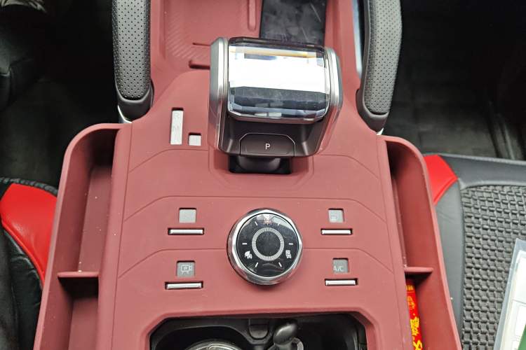 Used JETOUR Traveler 2025 1.5TD DCT Two-Wheel Drive Exploration+