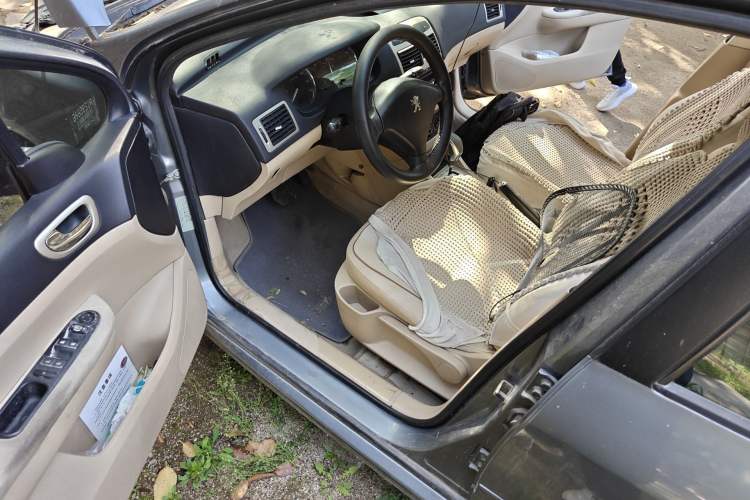 Used Peugeot 307 2010 Hatchback 1.6L Automatic Comfort Edition Driver Seat