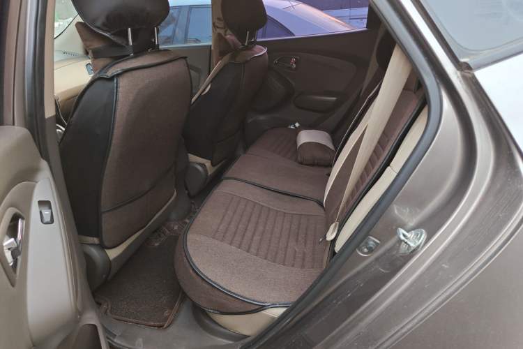 Used Hyundai ix35 2012 2.0L Automatic Two-Wheel Drive Elite Edition GLS