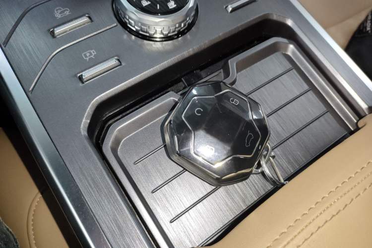 Used JETOUR Traveler 2023 2.0T All-Wheel Drive CrossPRO+