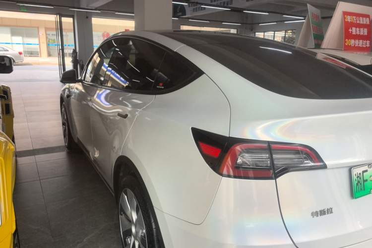 Used Tesla Model Y 2021 Standard Range Rear-Wheel Drive Version
