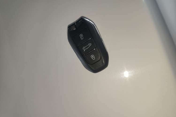 Used Peugeot 2008 2022 230THP THE ONE Interior 1