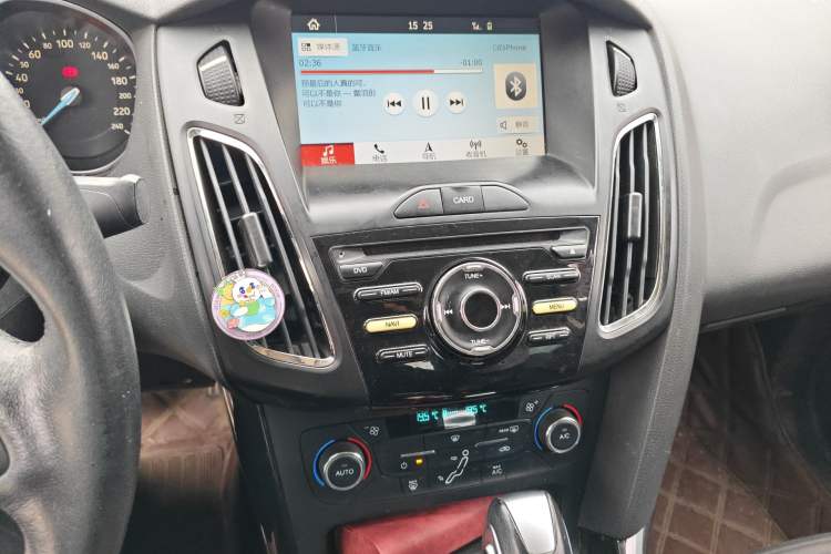 Used Ford Focus 2017 Sedan 1.6L Automatic Fashion Edition Smart Drive Version Audio And AC Panel