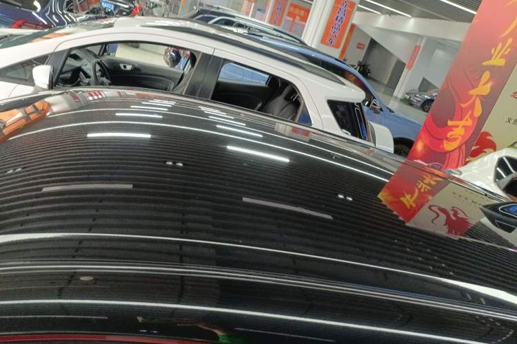 Used Toyota IZOA 2018 2.0L Yichi Version China VI Standard Roof