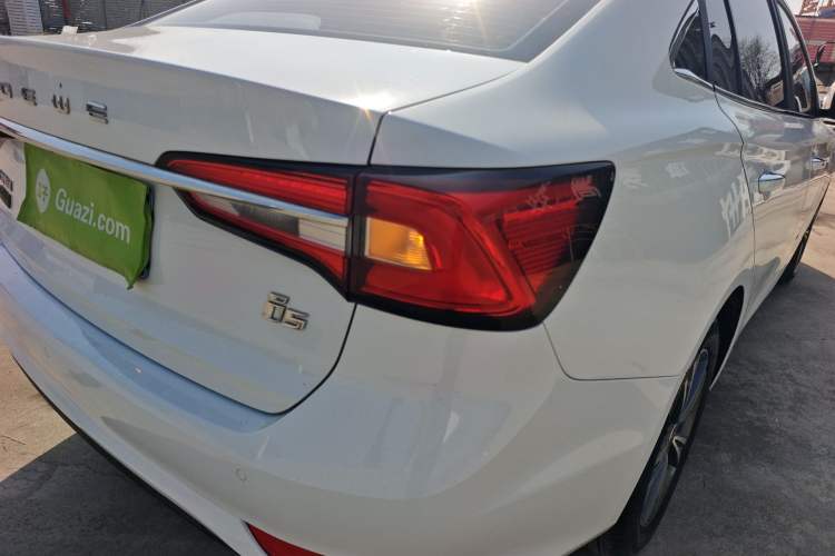 Used Roewe i5 2019 1.5L Manual 4G Connectable Langhao Edition
