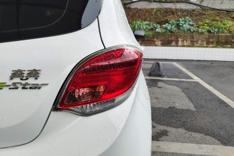 Used CHANGAN Benni E-Star 2020 Heartbeat Edition NMC Lithium Right Rear Taillight