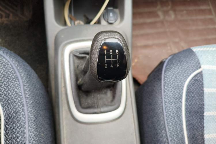 Used Chevrolet Sail 2016 Sail 3 1.3L Manual Comfort Sunroof Edition Gear Lever