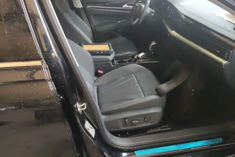 Used Volkswagen Passat 2025 Outstanding Model 380TSI Starry Dragon Edition Right Front Seat