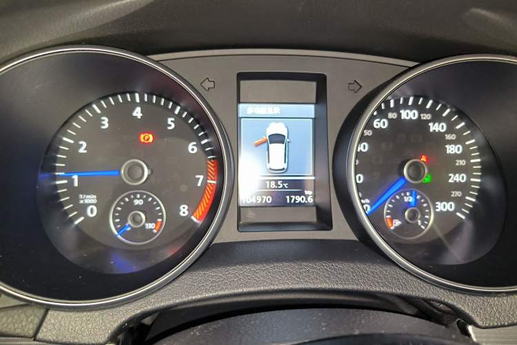 Used Volkswagen Golf 2011 2.0 TSI R