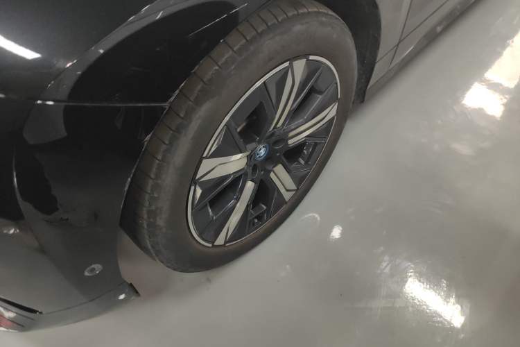 Used BMW iX 2022 xDrive40
