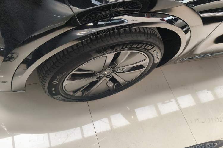 Used Li Auto L8 2024 Pro Model Left Front Wheel Hub