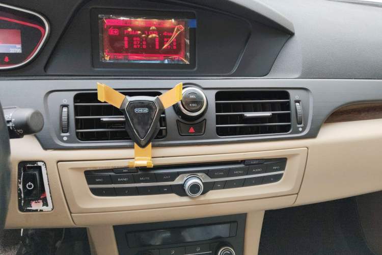 Used Roewe 550 2014 550S 1.8L Manual Smart Selection Model