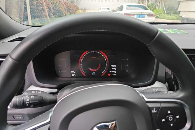 Used Volvo S60 2020 T4 Zhiyi Luxury Edition Instrument Cluster