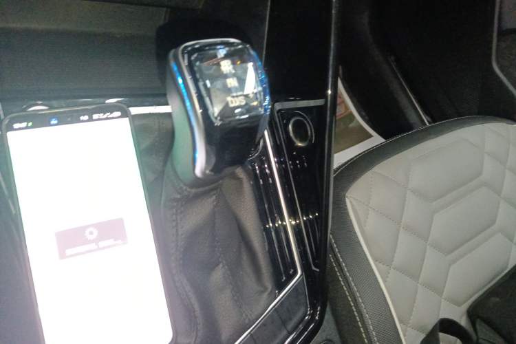 Used Volkswagen Tayron 2023 330TSI Two-Wheel-Drive Luxury Plus Advanced Version
