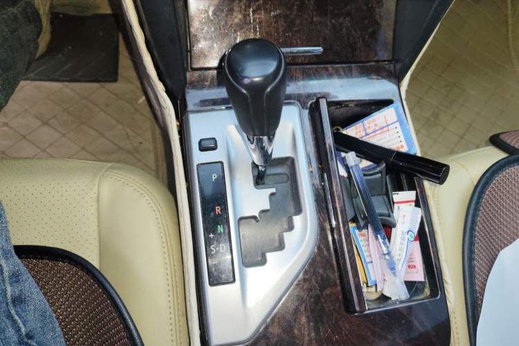 Used Toyota Camry 2015 2.0E Elite Edition
