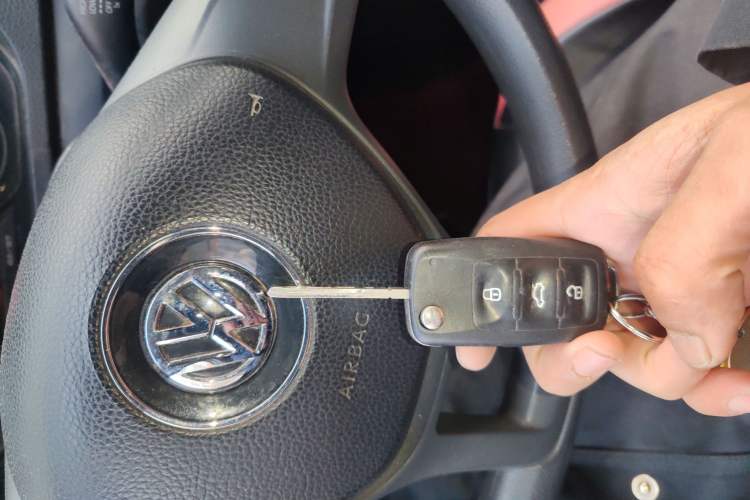 Used Volkswagen Jetta 2017 1.5L Manual Fashion Edition Vehicle Key