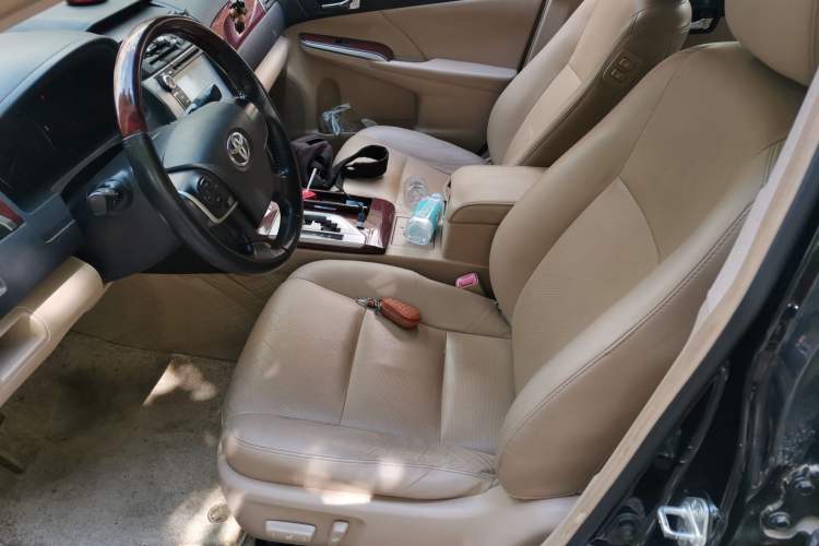 Used Toyota Camry 2013 2.0G Comfort Edition
