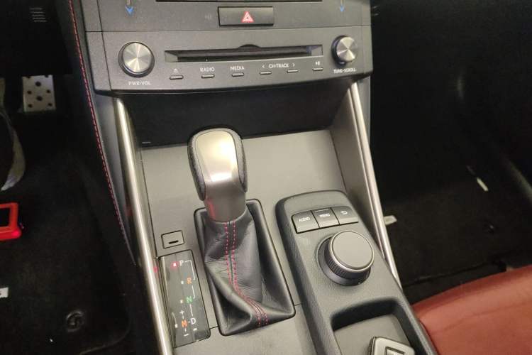 Used Lexus IS 2015 200t F SPORT