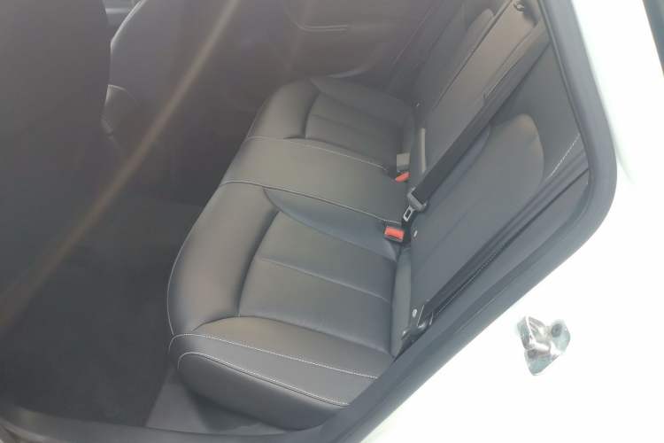 Used Roewe i6 2017 20T Automatic Flagship Edition
