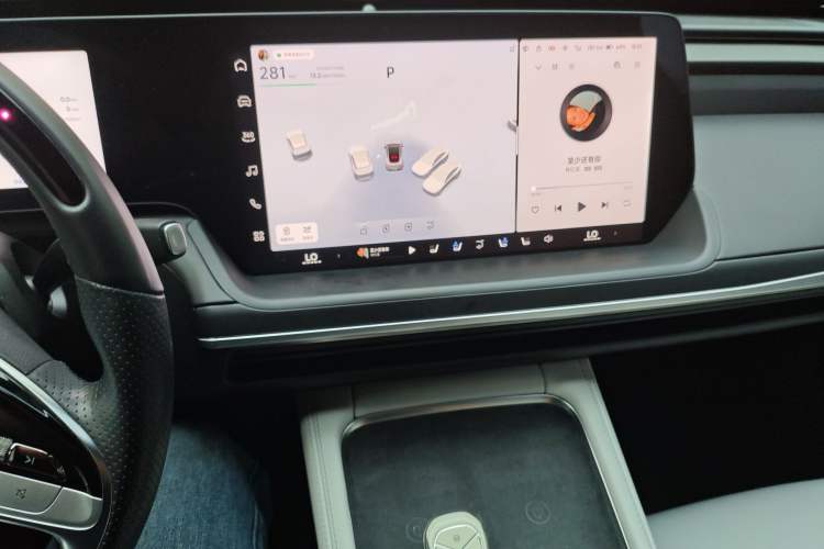 Used XPeng P7 2024 P7i 550 Max Audio And AC Panel