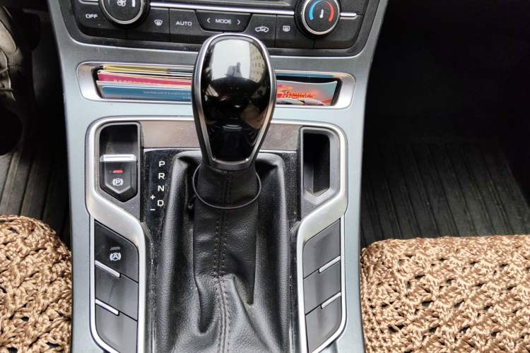 Used Geely Auto Emgrand 2021 UP 1.5L CVT Luxury Model Gear Lever