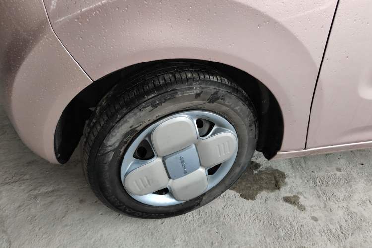 Used Geely Galaxy Panda 2023 Panda Mini 200km Endurance Bear
