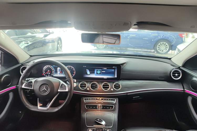 Used Mercedes-Benz E-Class 2018 E 300 L Sporty and Stylish Model