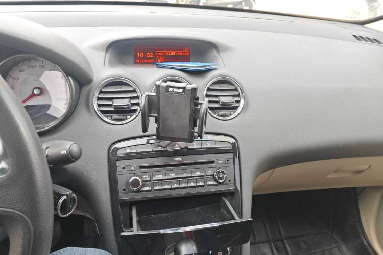 Used Peugeot 408 2013 2.0L Automatic Comfort Edition
