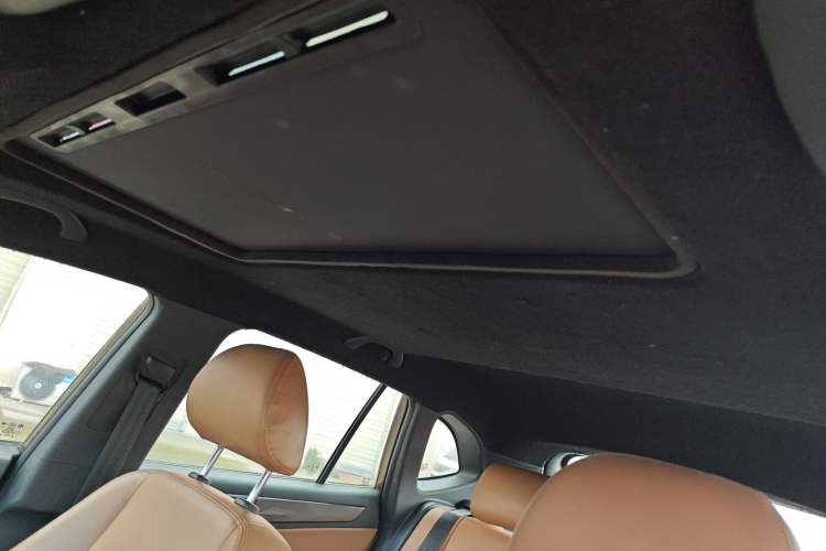 Used Brilliance V5 2016 1.5T Manual Two-Wheel Drive Smart Version