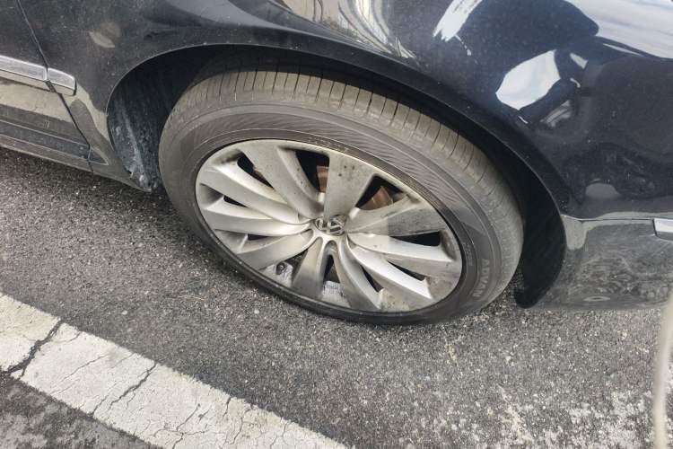 Used Volkswagen Phaeton 2011 3.6L V6 4-Seater Extended-Length Individual Edition
