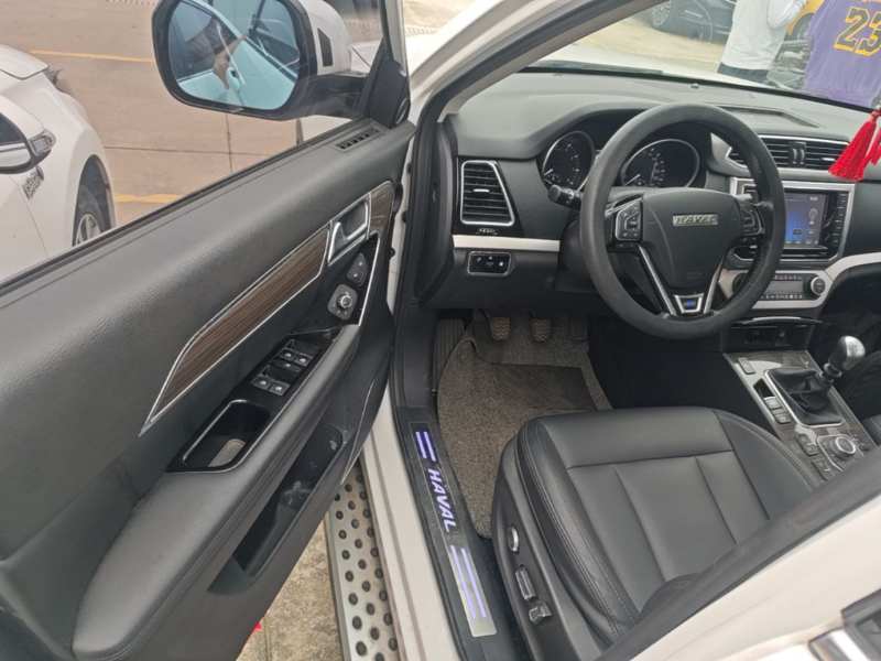 Used Haval H6 Coupe 2015 Blue Label 2.0T Manual 4×4 Elite Model — 15