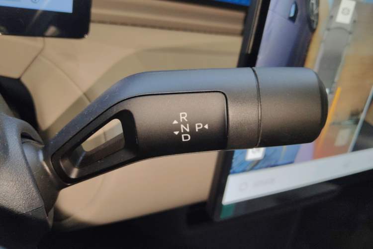 Used Lynk & Co Z20 2025 530 km Range Rear-Wheel Drive Max
