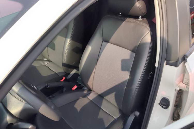 Used Volkswagen Polo 2013 1.4L Manual Fashion Edition Left Front Seat