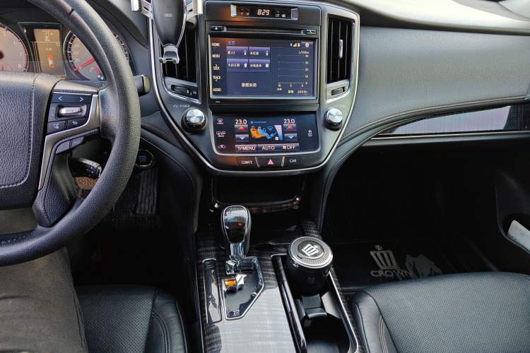 Used Toyota Crown 2015 2.5L Fashion Limited Edition