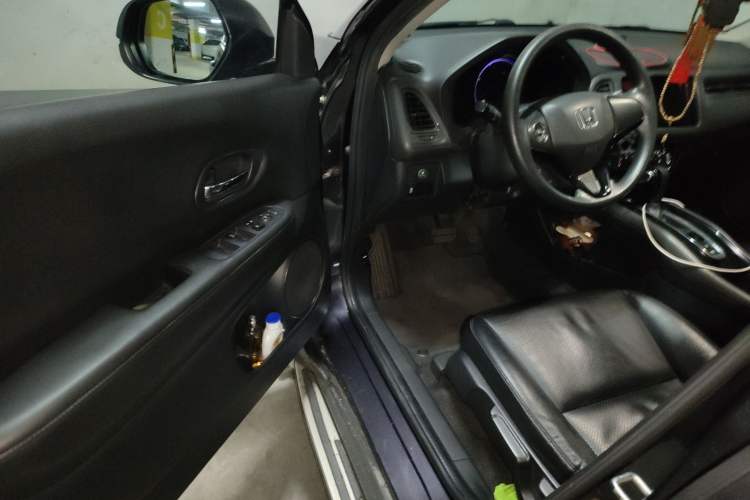 Used Honda Vezel 2017 1.8L CVT Front-Wheel Drive Pioneer Edition
