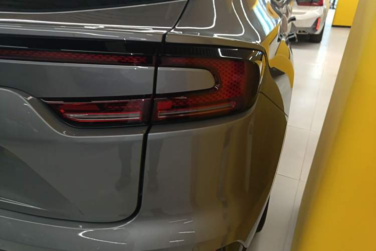 Used Ford Mondeo 2024 2.0T E-Hybrid Sport Edition ST-Line