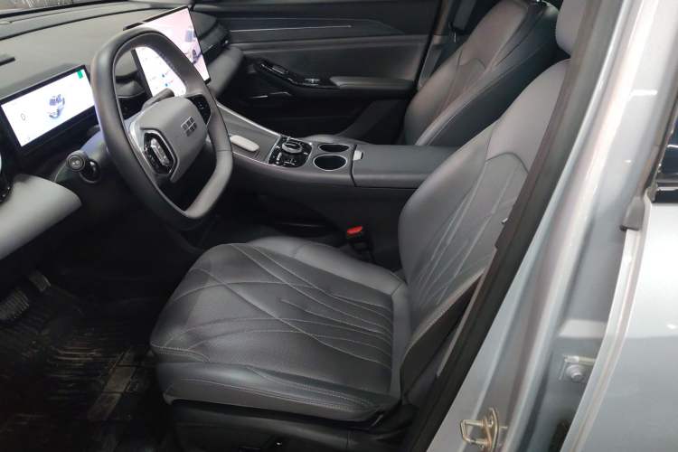 Used Geely Galaxy L6 2025 EM-i 140km Starship Edition
