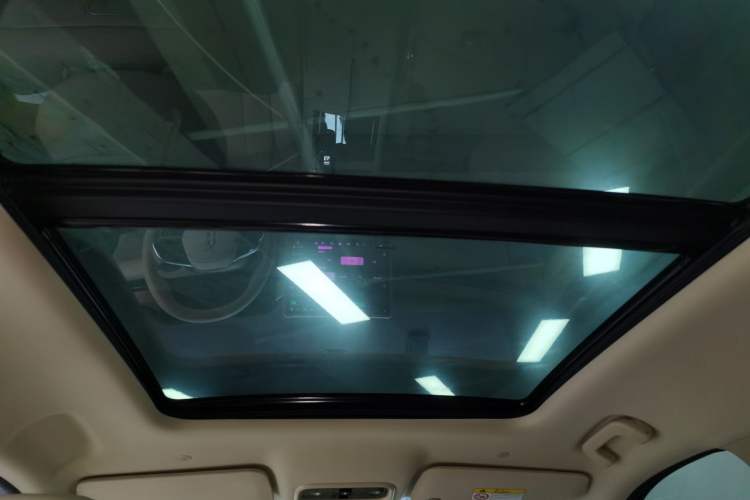 Used Hima AITO M7 2024 1.5T Intelligent Drive Rear-Drive Ultra Version 5 Seats Headliner