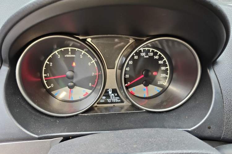 Used Geely Auto GX7 2015 Classic Edition 1.8L Manual Elite Model China V Standard
