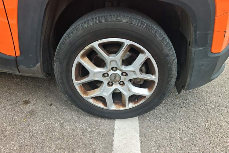 Used Jeep Renegade 2017 180T Automatic High-Energy Version Right Front Wheel Hub