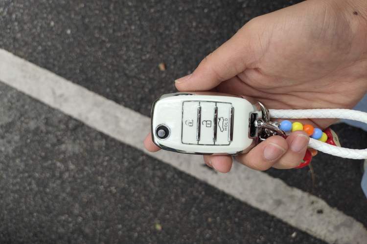 Used Kia Sportage R 2015 2.0L Automatic Two-Wheel Drive GL Vehicle Key