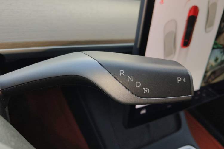 Used Tesla Model Y 2021 Standard Range Rear-Wheel Drive Version