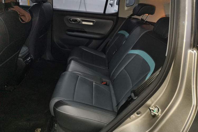 Used AION Y 2023 Younger Star Edition
