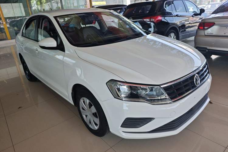 Used Volkswagen Jetta 2017 1.5L Automatic Fashion Model Exterior 1